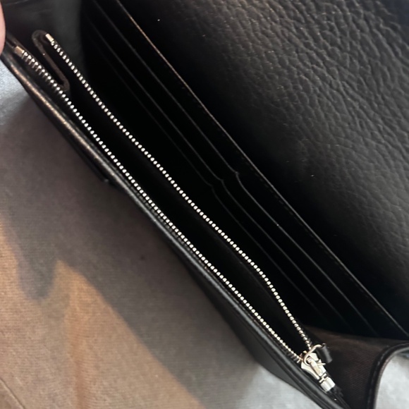 Gucci black leather crossbody/clutch - Picture 3 of 3